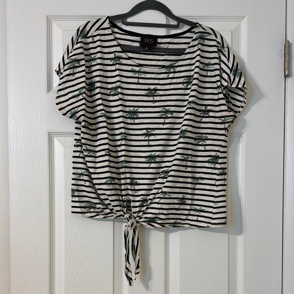 W5 Black and White Stripe Palm Trees Top, Medium